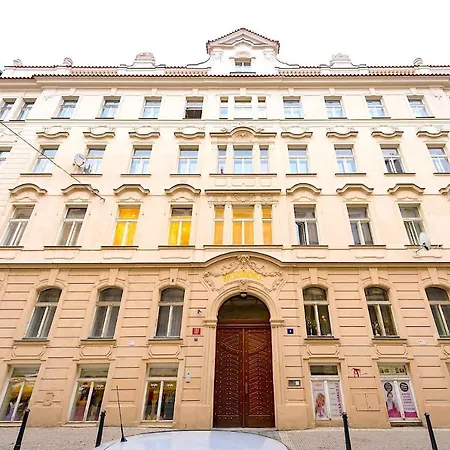 Mikulandska Apartment *